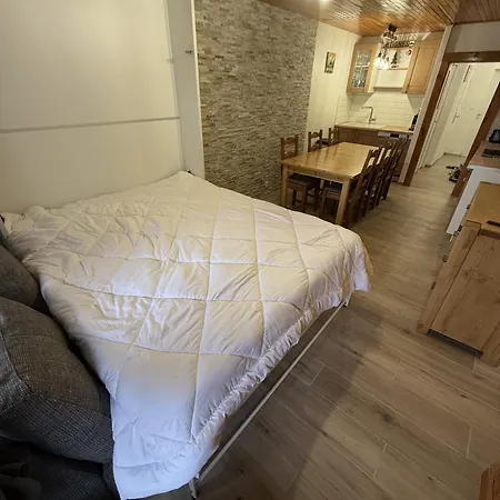 2100 - 6-8 Personnes - 2 - 3 Televisions - Netflix & Wifi Inclus *